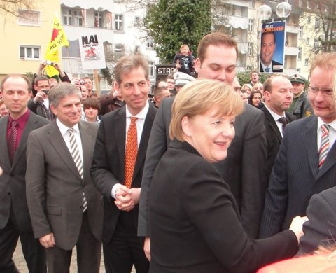 Wahlkampf 2011: Kanzlerin Angela Merkel unterstützte meine Erstkandidatur