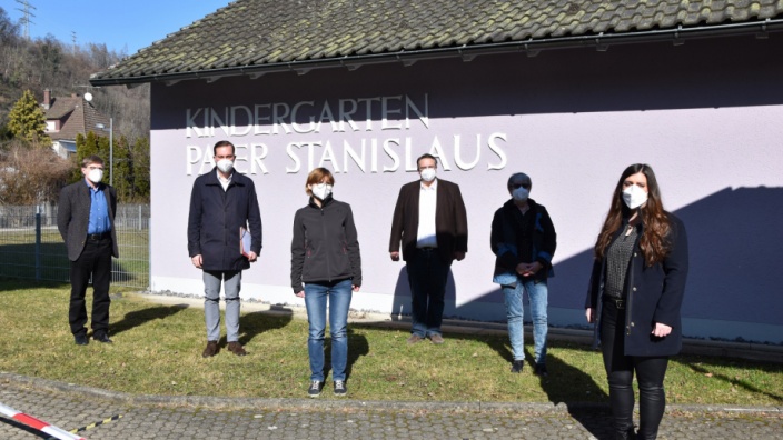 Förderung von Sprach-Kitas: Felix Schreiner informiert sich vor Ort